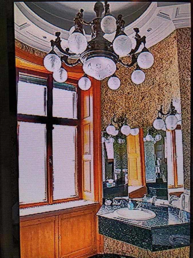 Kalmar Panzio Bed & Breakfast บูดาเปสต์ ภายนอก รูปภาพ
