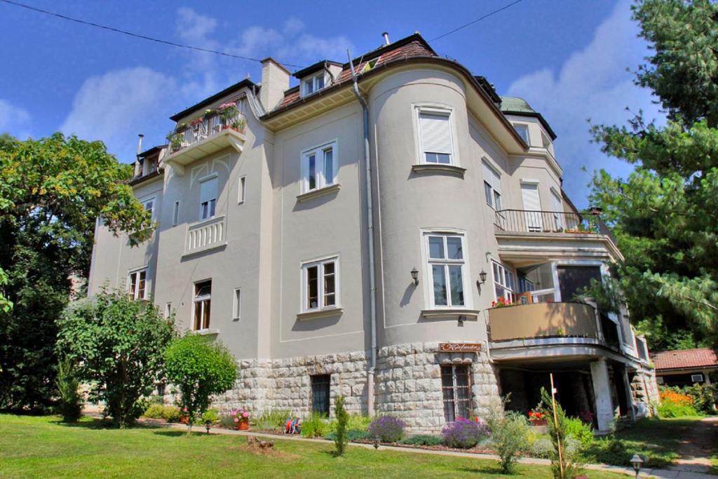 Kalmar Panzio Bed & Breakfast บูดาเปสต์ ห้อง รูปภาพ